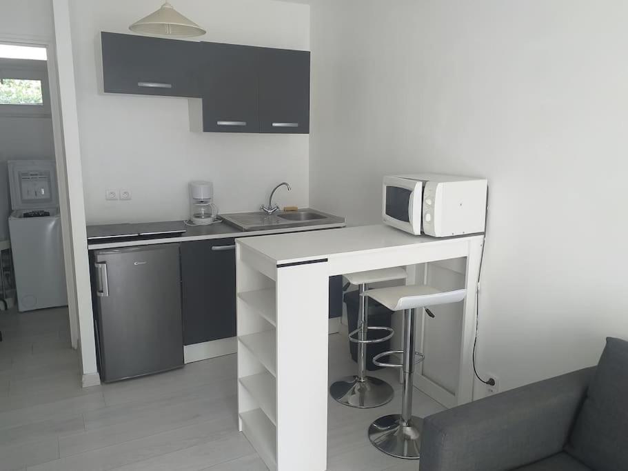 Studio Meuble Wifi A Proximite Du Tram Castelnau-le-Lez Extérieur photo